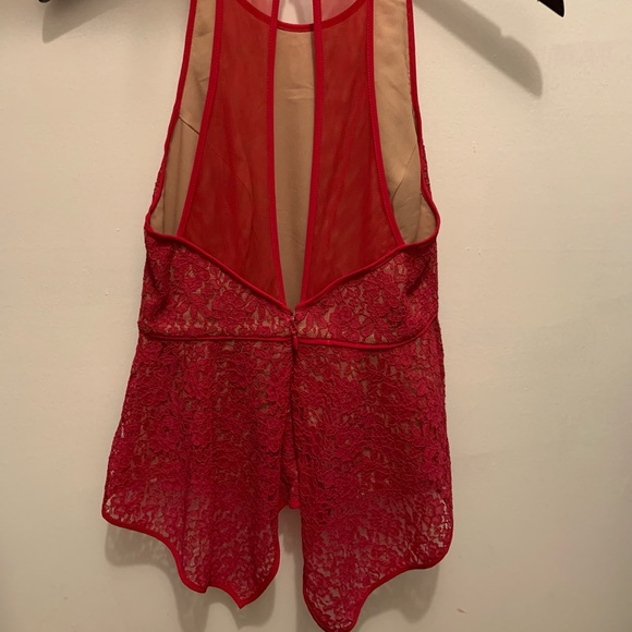 BCBGMaxAzria Larke Lace Halter Top. Size 2/XS - Picture 4 of 6